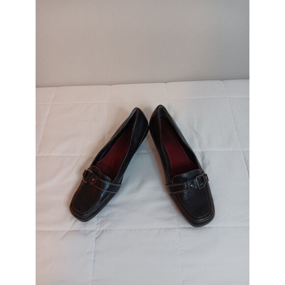 AEROSOLES LATCH BOX BLACK LEATHER WOMANS PUMPS HEELS SZ 9 - Picture 1 of 7